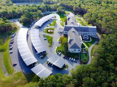 BlackRock Global Renewable Powerin on viimeisimmäksi sijoittanut Titaniin, jonka laadukkaiden aurinko- ja tuulivoimaloiden tuottama puhdas energia myydään suoraan investointiluokan kunnille, yrityksille ja teollisuusasiakkaille pitkäkestoisilla sopimuksilla.