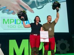 Vuoden 2019 MPIDEA-kilpailun voittajat Minna ja Pasi Kauppinen. Kuva: Janina Granholm