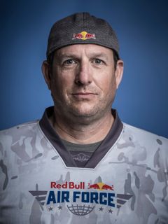 Luke Aikins - Michael Clark / Red Bull Content Pool