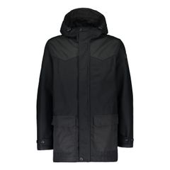 Kestävästä kierrätysvillasta valmistettu Billebeino X Sasta Territory Jacket -sarkatakki on Sastan ja Billebeinon yhteinen näkemys klassisesta duffelitakista. Takissa on useita teknisiä yksityiskohtia ja suojaava sekä säädettävä huppu.
Materiaali: 70 % kierrätysvilla, 20 % polyesteri, 5 % polyamidi, 5 % muut kuidut.
Valmistettu EU:ssa (valmistusmaa Viro).
Malli: Unisex
Koot XS-XXL
Hinta 296 euroa
Myynti www.billebeino.com sekä Aukia-myymälät Tampereella ja Vaasassa.