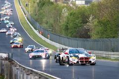 Haasteena Nürburgringin kilpailussa ovat kaiken tasoiset kilpailijat erilaisissa luokissaan. Kuvaaja: Swoosh Motorsport Communications.