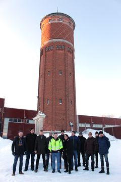 Pilottihankkeen osanottajat tutustuivat tulevan älypylvään ympäristöön Hiedanrannassa tammikuussa 2019.