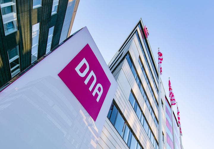 Talousluvut tammi–syyskuulta 2022 osoittavat DNA:n liiketoiminnan kehittyneen epävarmassakin markkinaympäristössä vakaasti. Kuva: DNA