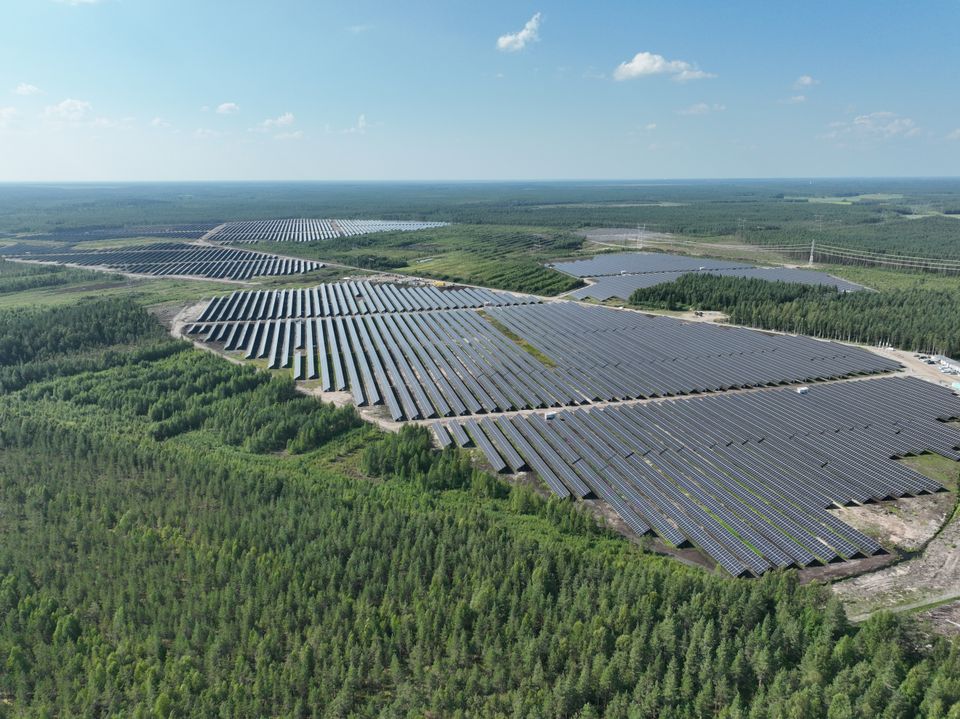 Utajärven Isosuon aurinkopuisto