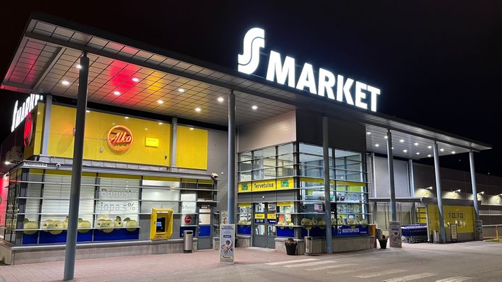 Keskimaa aloittaa S-market Viitasaaren myymälän uudistustyöt tammikuussa. Parhaillaan Viitasaarella on käynnissä ABC Viitasaaren remontti. Kuva: Keskimaa / Ritva Kumpulainen