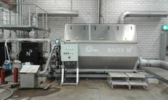 RAVITA:n demolaitoksessa Viikinmäen jätevedenpuhdistamolla testataan fosforihapon tuotantoa.