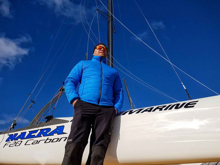 Samuli Leisti kertoo venemessuilla foilauksesta.