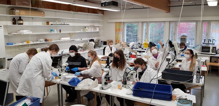Konneveden tutkimusasema toimii biologian alan opetuksen tukikohtana.