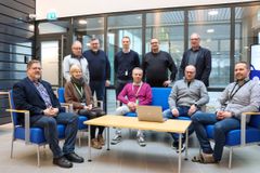 Hankeryhmän ensimmäinen kokous. Kuvassa ELY-keskuksen edustajat, kuntien edustajat (Seinäjoki ja Lapua) sekä Etelä-Pohjanmaan liiton edustaja.