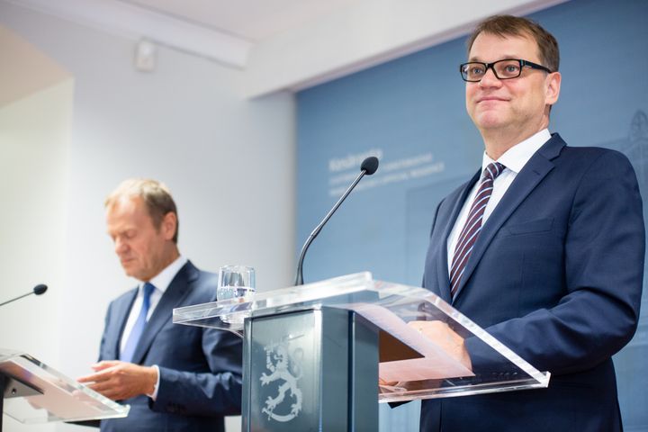 Pääministeri Juha Sipilä ja Eurooppa-neuvoston puheenjohtaja Donald Tusk. Suomen EU-puheenjohtajakausi alkaa vuoden päästä. Kuva: Valtioneuvosto / Laura Kotila.