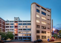 Antilooppi signed several new leases, for example in Ruoholahti. The picture shows the functionalist Tallbergintalo.