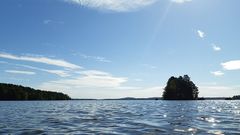 Kangasalan Vesijärvi on yksi Pirkanmaan järvistä, joissa on havaittu hieman sinilevää. Kuva: Sabina Mäki