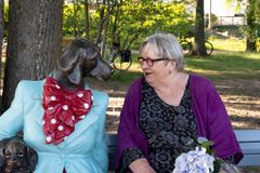 Konstnär Kerttu Horila. Esbos Nelli, Kerttu Horila, 2022. EMMA-samling. © Ari Karttunen / EMMA – Esbo moderna konstmuseum.