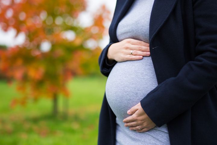 Synnytyspelon vaikutus synnytyskokemukseen riippuu itsetunnosta, selviää suomalaistutkimuksesta. Kuvituskuva: Mostphotos