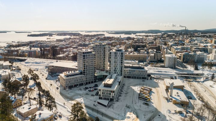 Kuopion Portti on merkittävä työpaikkakeskittymä Kuopion pohjoisen sisääntuloväylän varrella. Kuopion Portti toimii myös lähi- ja kaukoliikenteen solmukohtana.