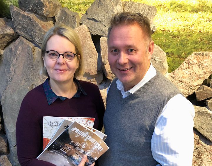 Ahtipan omistaja Jaana Ahti-Virtanen ja RPT Docu Oy:n toimitusjohtaja Sampsa Seppälä allekirjoittivat yhteistyösopimuksen ensi vuodelle.