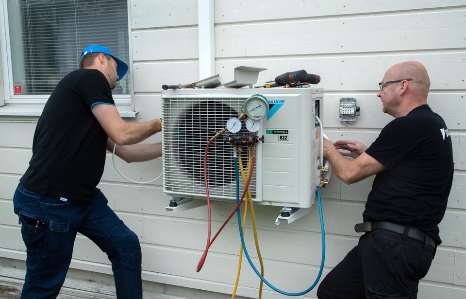 Daikin-ilmalämpöpumpun ulkoyksikön asennus