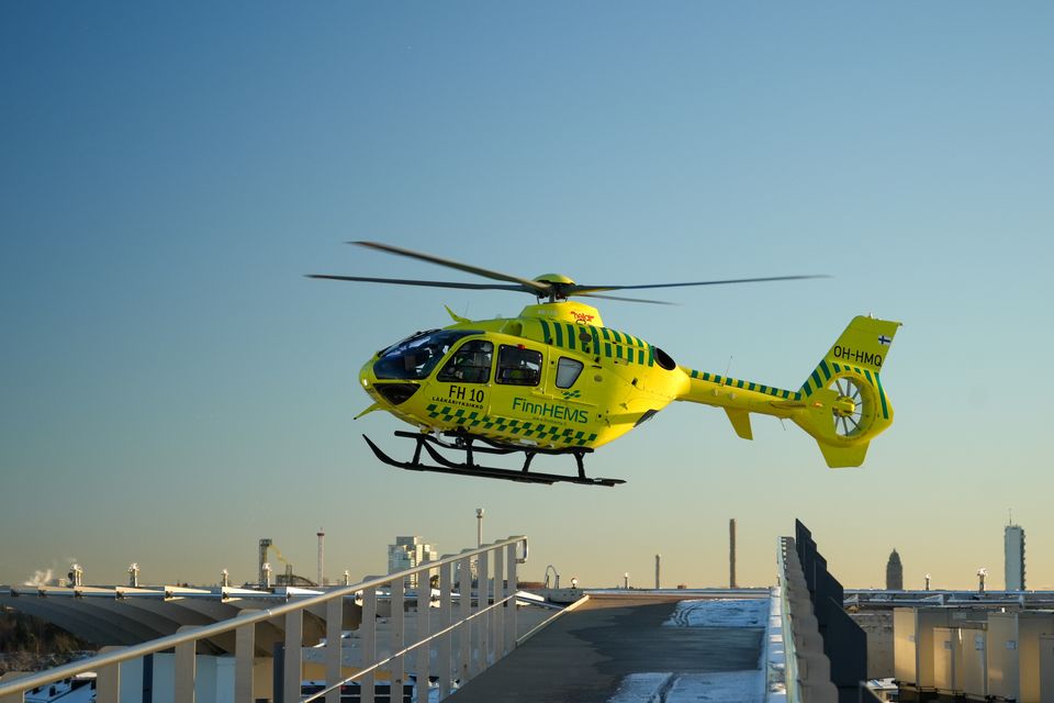 FinnHEMS-lääkärihelikopteri