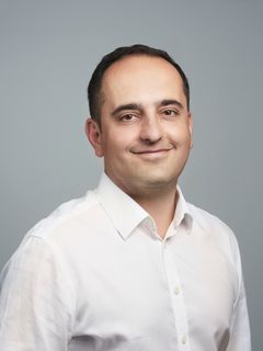 Alireza Etemad, IK:n osakas ja neuvonantaja IK IX Fundille