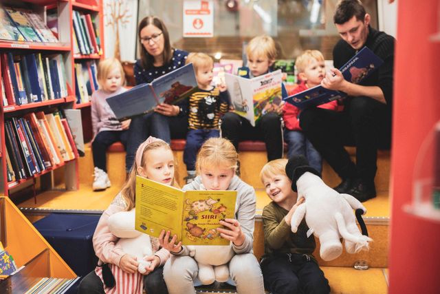Helsingin Kirjamessuilla viihtyy koko perhe.