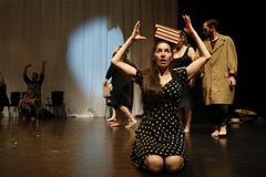Chekhov Machine_Love and Disaster_photo_ Paola Guzman Figueroa, Harjoituskuvaa