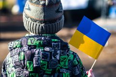 Kuntien ja hyvinvointialueiden on tärkeää varautua siihen, että ukrainalaislasten suojelun tarve Suomessa jatkuu vielä pitkään. (Kuva: Adobe Stock)