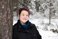Nelli Kivinen ja Autetaan Kun Voidaan -vapaaehtoisryhmä auttaa Commun käyttäjiä arjen haasteissa.