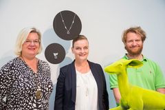 Gunvor Kronman, Kirsti Doukas ja Kim Simonsson. Valokuvaaja: Jakke Nikkarinen
