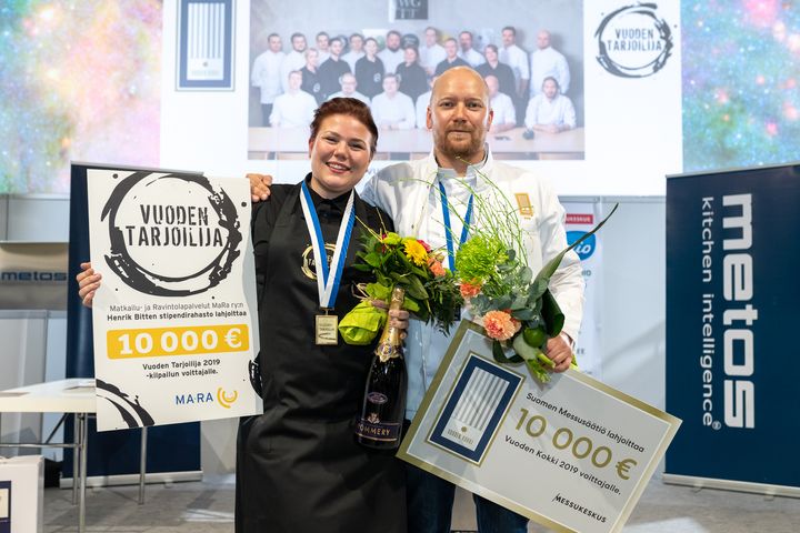 Vuoden Kokki 2019 on Mikko Kaukonen, Food Camp Finland, Helsinki ja Vuoden Tarjoilija 2019 on Heidi Martikainen, ravintola Farang, Helsinki. Kuvaaja: Santeri Stenvall/ELO-säätiö.