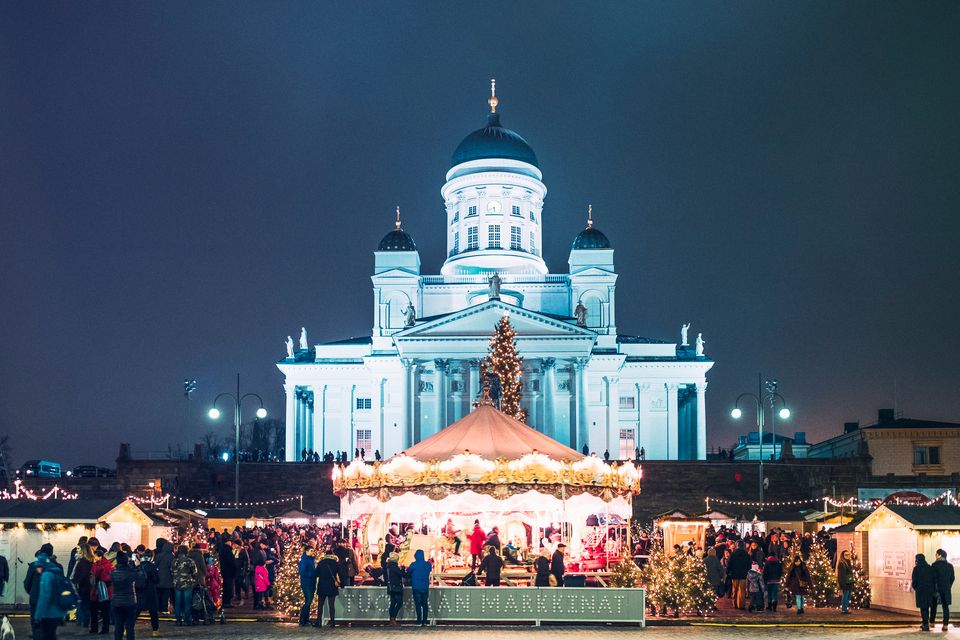 Tuomaan Markkinat tuo valon pimeään joulukuuhun