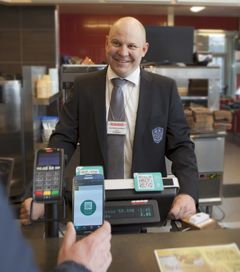 SEQR-sovellus on kätevä, nopea ja turvallinen tapa maksaa älypuhelimella. Ensimmäisenä Suomessa SEQR:in ottaa käyttöön Hesburger.