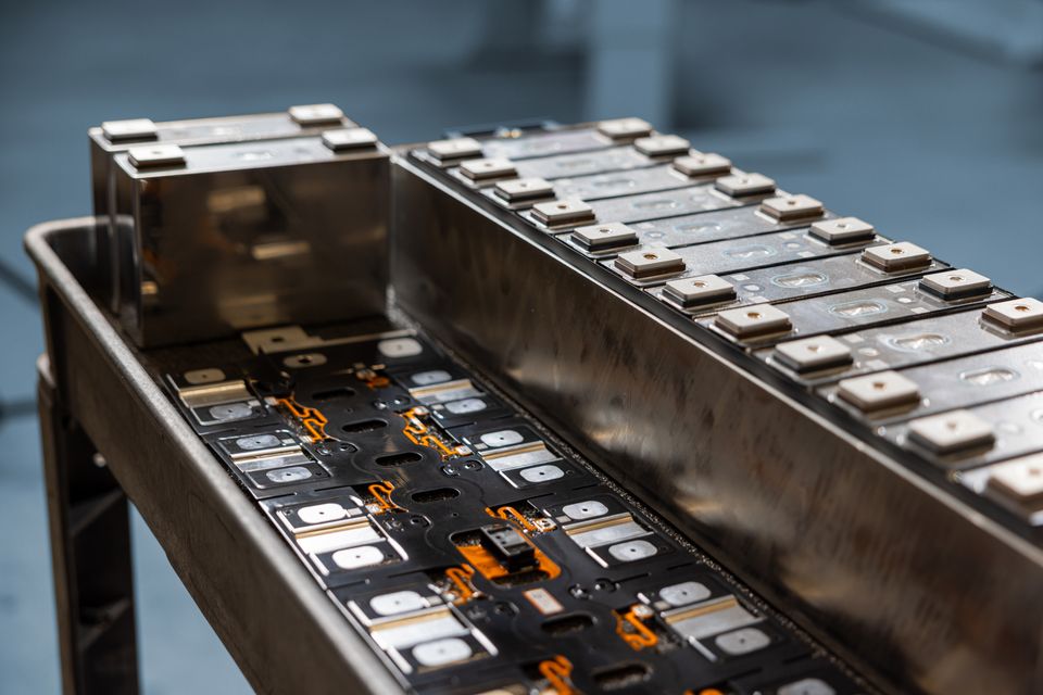 LFP_battery pack and cells_2.jpg