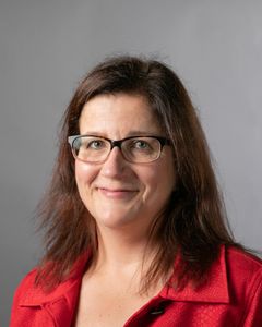 Yrittäjyyden professori Ulla Hytti voitti Kerttu Saalasti -palkinnon.