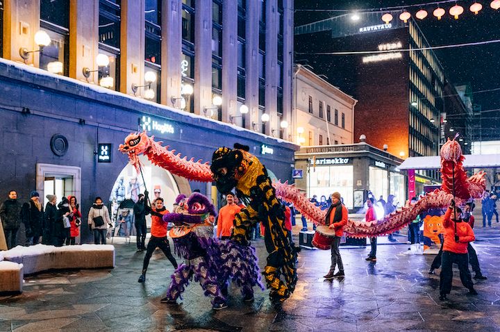 Kiinalaista uuttavuotta juhlittiin Keskuskadulla myös viime vuoden tammikuussa. Kuva: Petri Anttila
