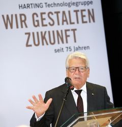 Former German president Dr. Joachim Gauck gave the commemorative speech.