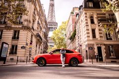 Music journalist Niko Hüls has explored hip-hop culture in Europe. Credits: Porsche Newsroom