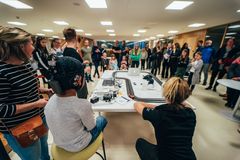 Aivoformulat kiinnostivat Jyväskylässä. Kuva: Tuukka Luukkonen.