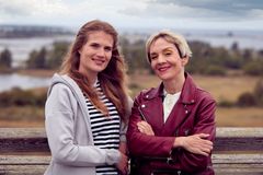 Maria & maailman onnellisimmat - Anni Ruostekoski ja Maria Veitol. Kuva: Vaasan kaupunki Rauli Lehto