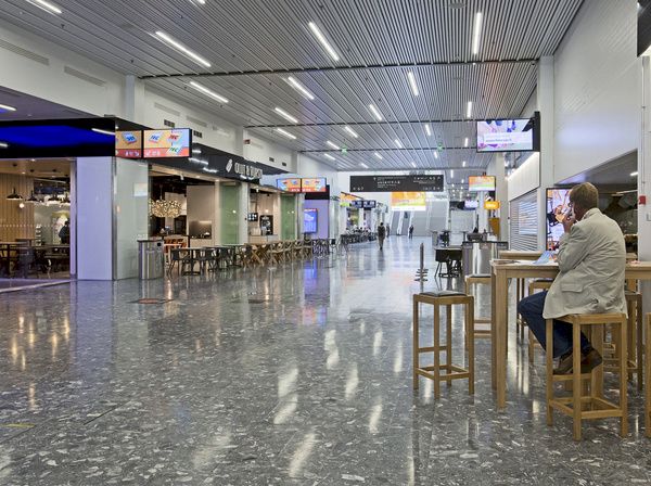 21 erilaista ravintolaa ja kahvilaa Messukeskuksen ravintolamaailmassa