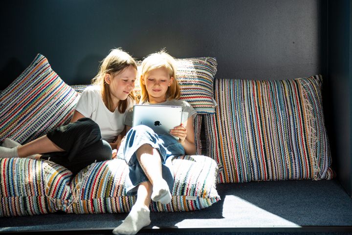 Alla barn och ungdomar får nu likvärdig tillgång till en och samma samling. Foto: Maarit Hohteri - Helsingfors stad