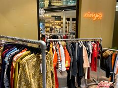 Ninyes hakee kasvua kansainvälisiltä markkinoilta vahvan toimialaosaamisen turvin ja laajentaa toimintaansa Tanskaan. Ninyes on matkalla maailmalle juuri oikeaan aikaan, sillä vaatekaapeissa lojuvat vaatteet on saatava uudelleen kiertoon.