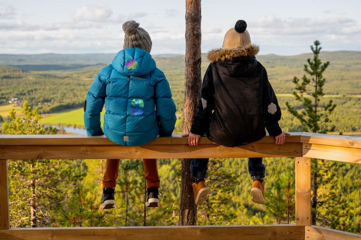 Suomalaisten äitien innovaatio, Vaatelaastari, sai vuonna 2019 AVEKin jakamaa CreaDemo-tukea. Oikiat Design oy kertoo tuen auttaneen erityisesti tuotteen ja brändiyhteistyön kehittämisessä. Kuva: Harri Rauhannummi