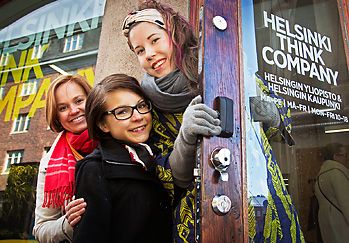 Helsinki Think company's everyday operations are run by the host team, which includes students Tiina Juvonen, Ella Keski-Panula and Katja Meriläinen and representativesfromOsuuskunta Torstai Helsinki.