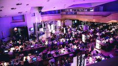 Dipolin salit täyttyvät koodaajista marraskuisen viikonlopun ajaksi. Kuva Junction 2017 -tapahtumasta. Kuva: Iida Nenonen / hackjunction.com
