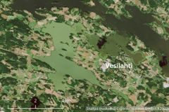 Rehevissä järvissä tai järvenosissa sinilevää on paikoitellen runsaastikin.  Satelliittihavainto Vesilahdelta maanantailta 8.8.2022. Kuva: SYKE / TARKKA