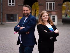 16-vuotias Vilma Hoviniemi valtasi Duunitorin toimitusjohtajan Thomas Grönholmin paikan Planin #GirlsTakeoverissa. Kuva: Duunitori / Jarkko Relander