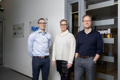 Oy Konwell Ab syventää liiketoimintakaupalla tietotaitoaan ja tarjontaansa kaasujärjestelmien osalta. Kuvassa asiantuntija Antero Kaavi, Konwellin toimitusjohtaja Pia Heinänen-Alasaari ja varatoimitusjohtaja Kai Heinänen.