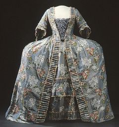 Ebba de la Gardien ranskalaistyylinen puku, 1760-luku
Livrustkammaren, Royal Armoury
kuva: Royal Armoury (CC BY-SA).