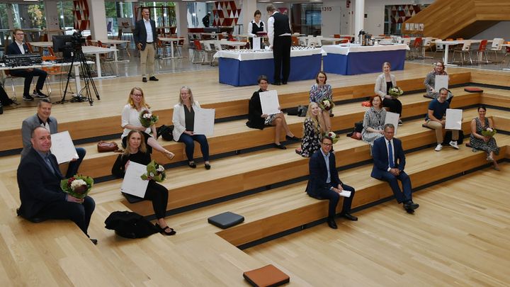 Kaupunginjohtajan innovaatiokilpailun voittajat palkittiin Espoo-päivänä 28.8. Otaniemen lukiossa pidetyssä tilaisuudessa.