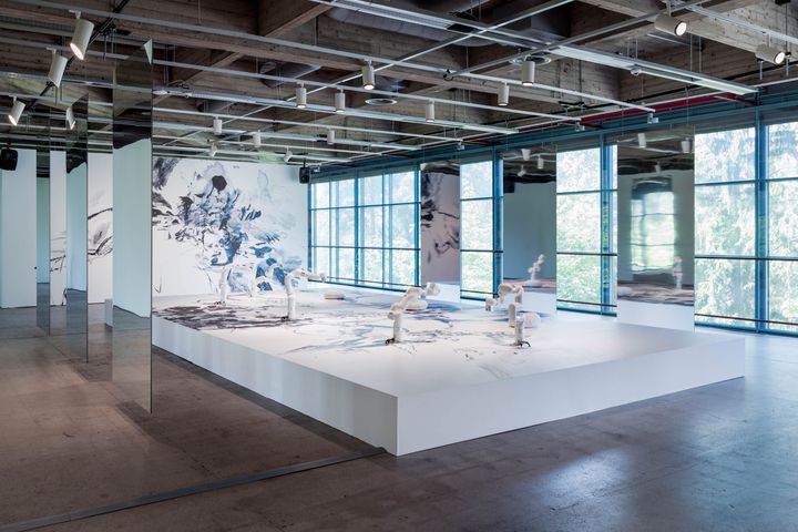Sougwen Chung: Assembly Lines, 2022. © Paula Virta / EMMA – Espoon modernin taiteen museo.